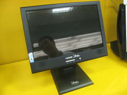 神舟唐朝 Q5000 一體電腦 高性能與設(shè)計(jì)美學(xué)的完美結(jié)合